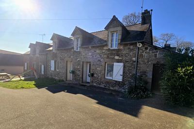 Maison - 215 m² - 12 pièces