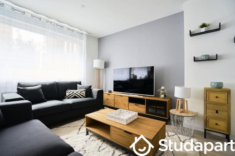 Chambre - 10 m² - 1 pièce