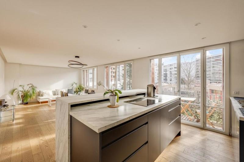 Appartement - 95 m² - 4 pièces