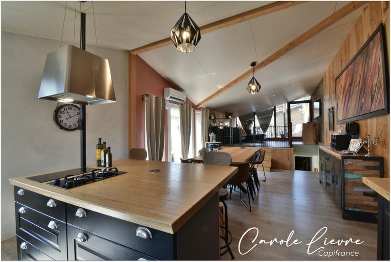 Maison - 147 m² - 5 pièces