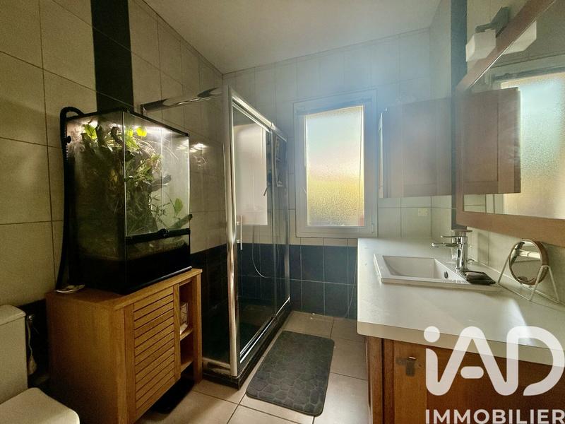 Maison - 111 m² - 6 pièces