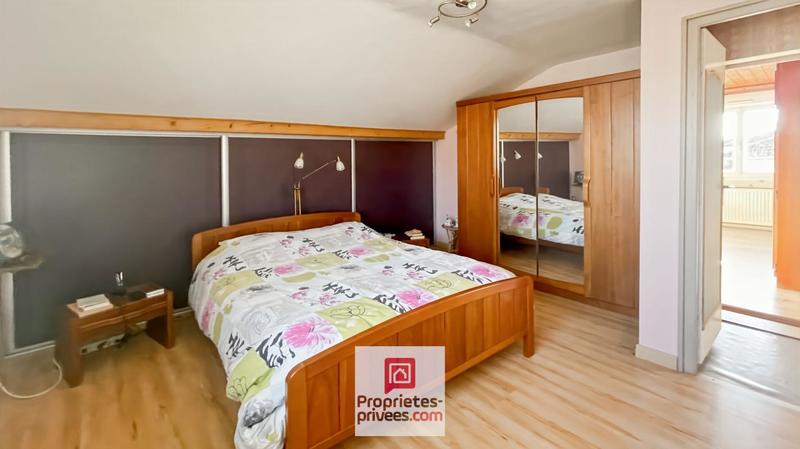 Maison - 195 m² - 7 pièces