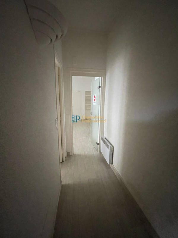 Bureau - 110 m² - 7 pièces