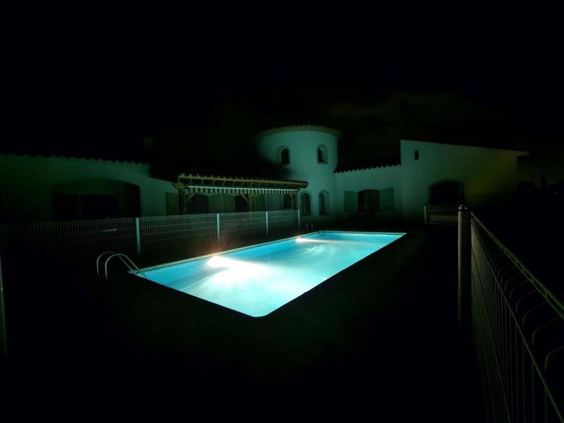 Propriété - 300 m² - 10 pièces