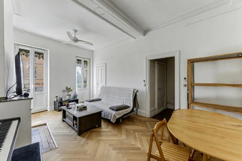 Appartement - 93 m² - 4 pièces