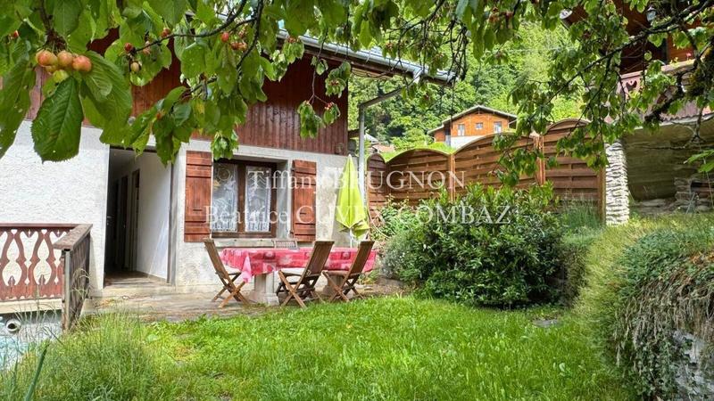 Maison - 94 m² - 5 pièces