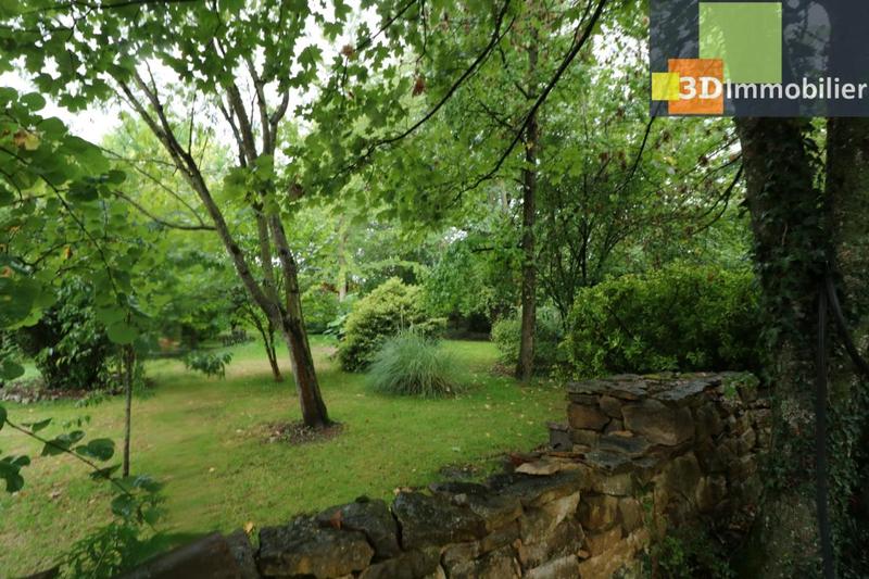 Maison - 233 m² - 8 pièces