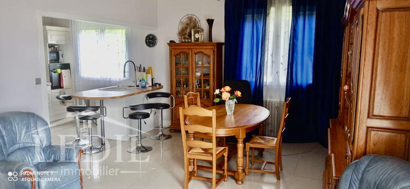 Maison - 215 m² - 6 pièces