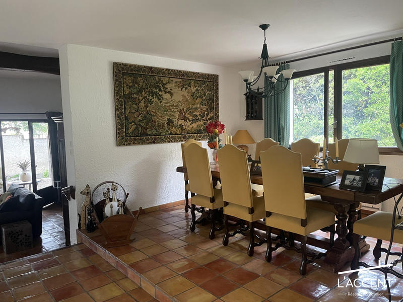 Villa - 230 m² - 7 pièces