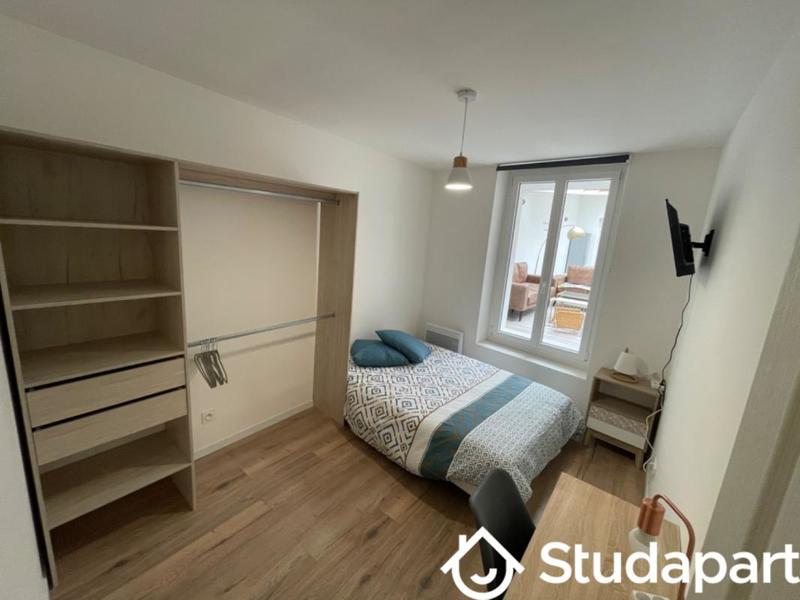 Chambre - 9 m² - 1 pièce