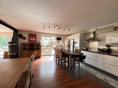 Maison - 161 m² - 6 pièces