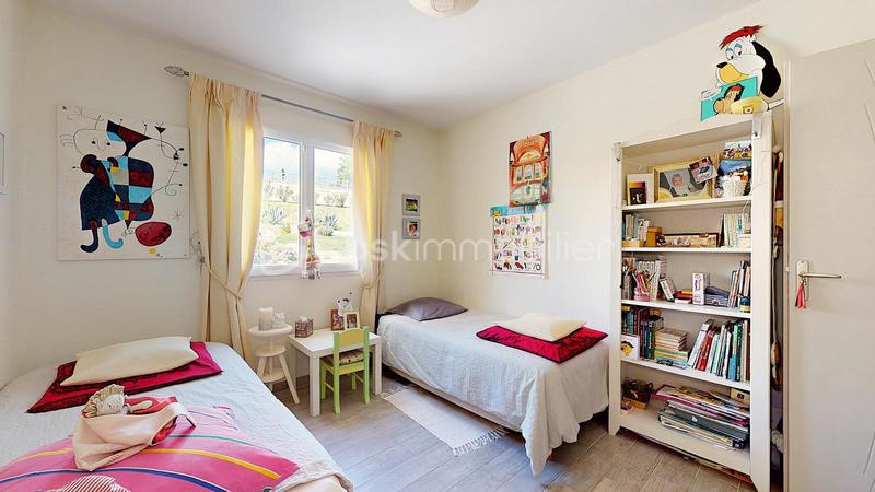 Maison - 177 m² - 5 pièces