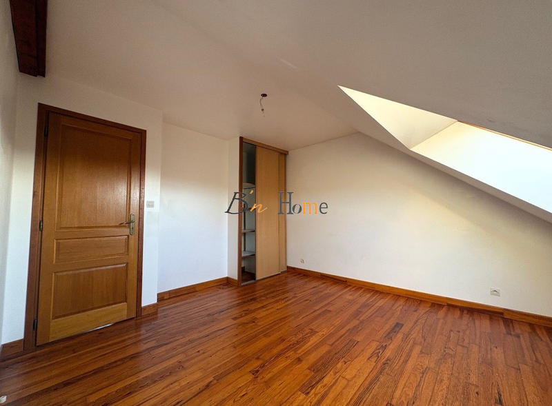 Maison - 121 m² - 5 pièces