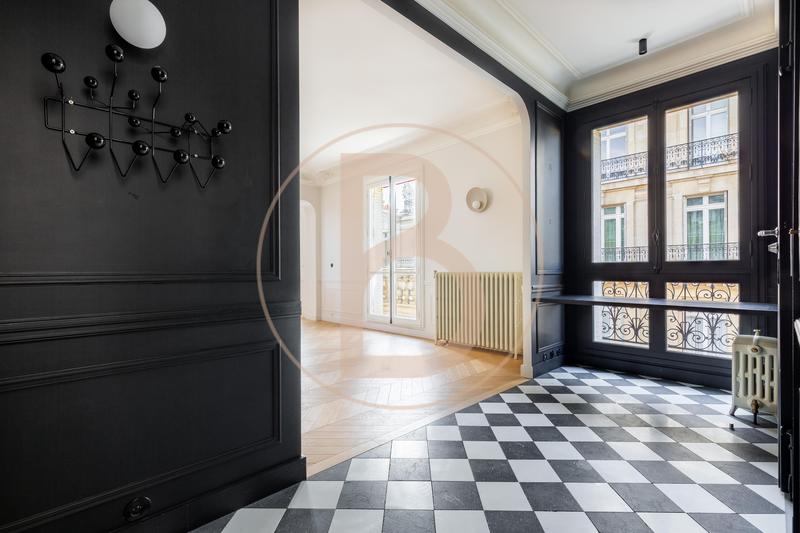 Appartement - 138 m² - 5 pièces