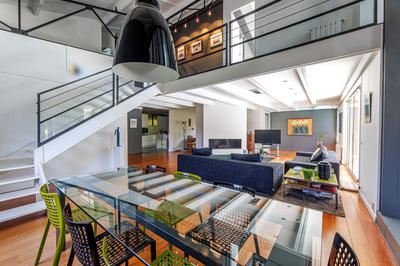 Maison - 219 m² - 7 pièces