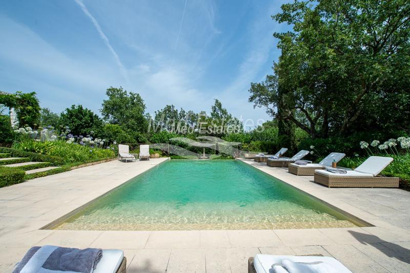 Villa - 250 m² - 5 pièces