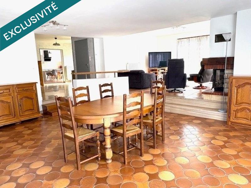 Maison - 294 m² - 8 pièces