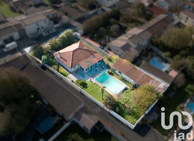 Maison - 172 m² - 7 pièces