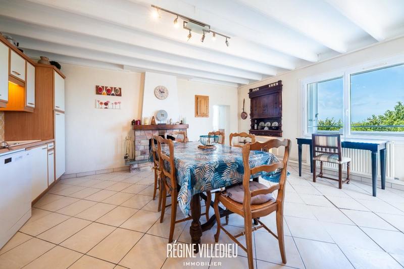 Maison - 92 m² - 5 pièces