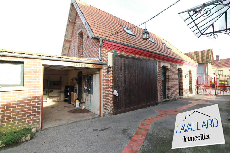 Maison - 207 m² - 10 pièces