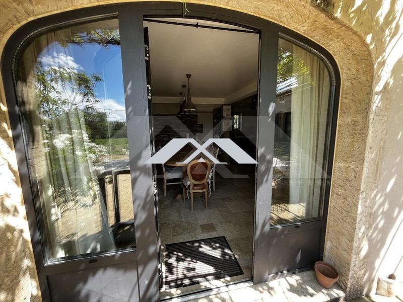 Maison - 280 m² - 7 pièces