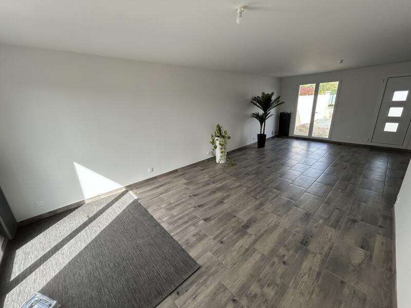 Maison traditionnelle - 100 m² - 5 pièces