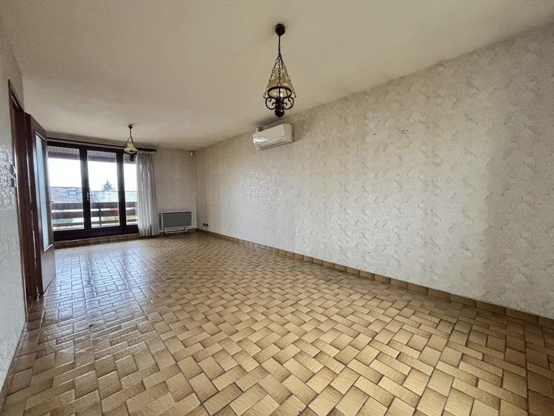 Maison - 99 m² - 5 pièces