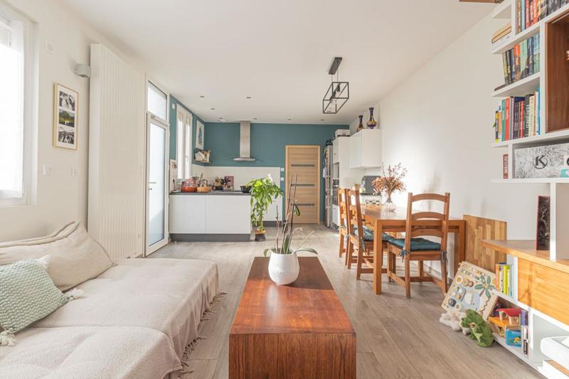 Maison - 90 m² - 5 pièces