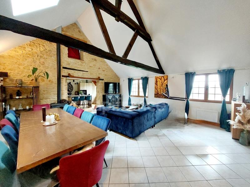 Maison - 363 m² - 17 pièces