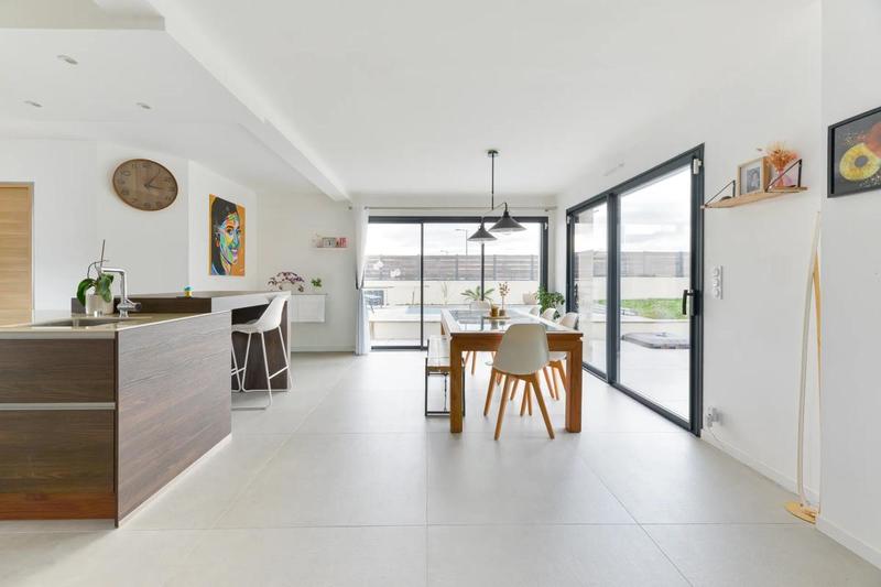 Maison - 127 m² - 6 pièces
