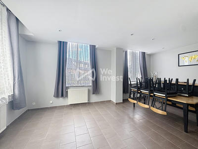 Maison - 370 m² - 7 pièces