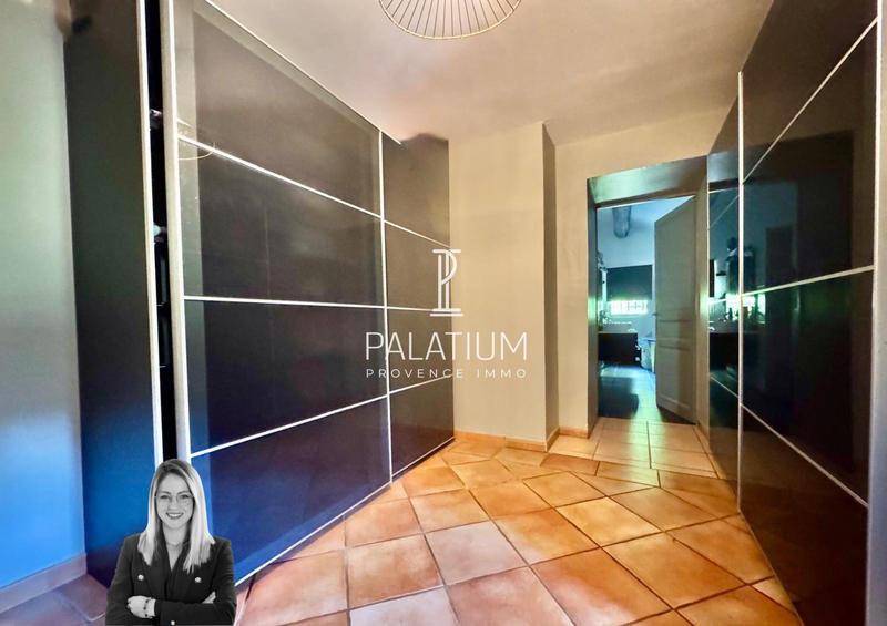 Mas - 205 m² - 6 pièces