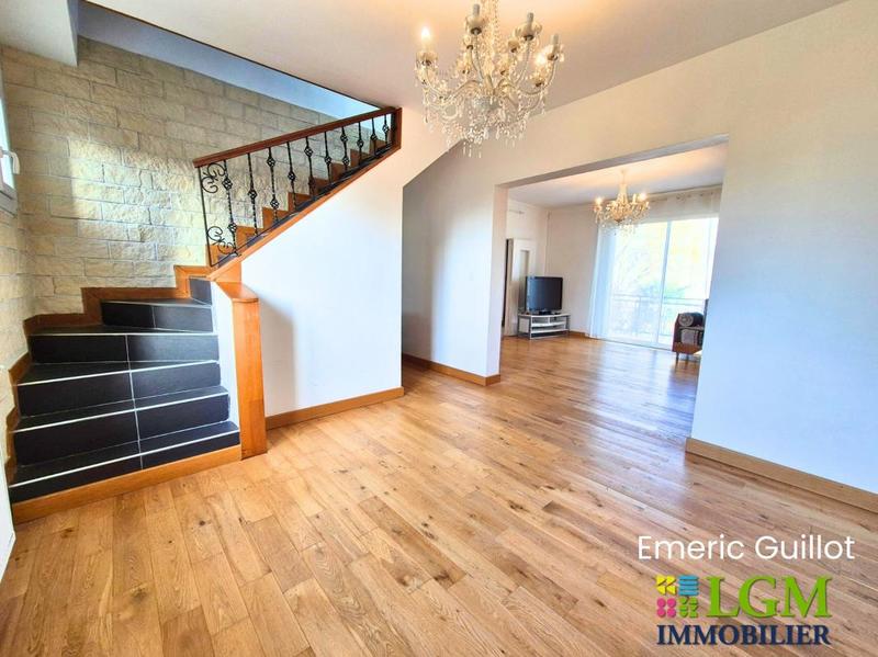 Maison - 173 m² - 8 pièces