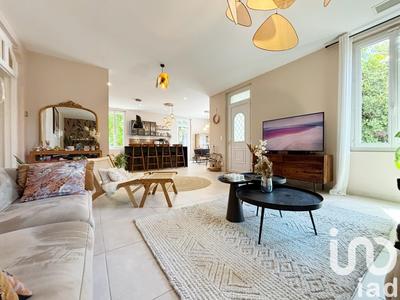 Maison - 170 m² - 6 pièces