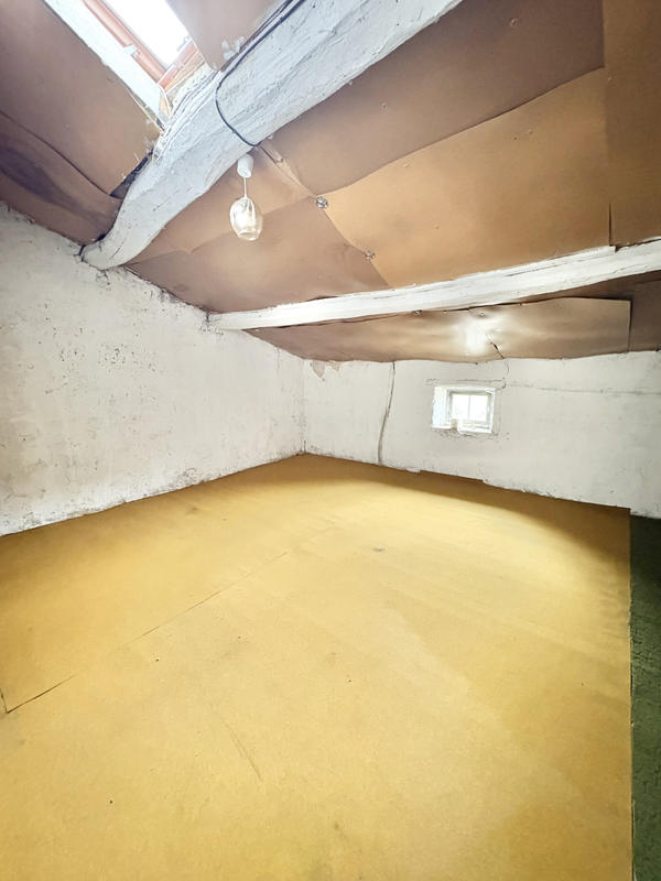 Maison - 104 m² - 5 pièces