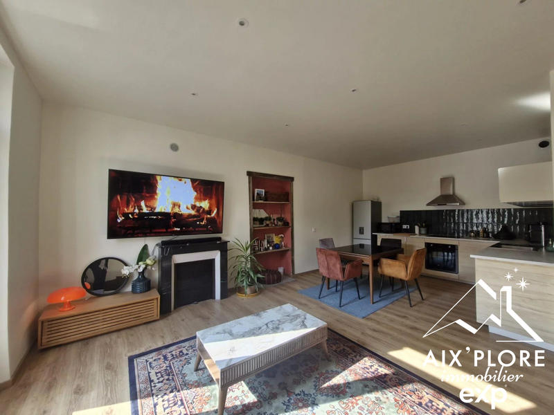 Appartement - 80 m² - 4 pièces