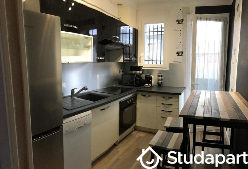 Chambre - 11 m² - 1 pièce