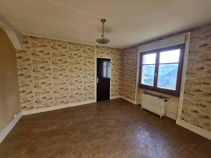 Maison - 181 m² - 7 pièces