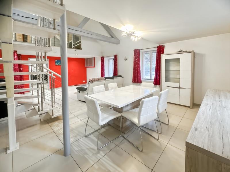 Maison - 146 m² - 6 pièces