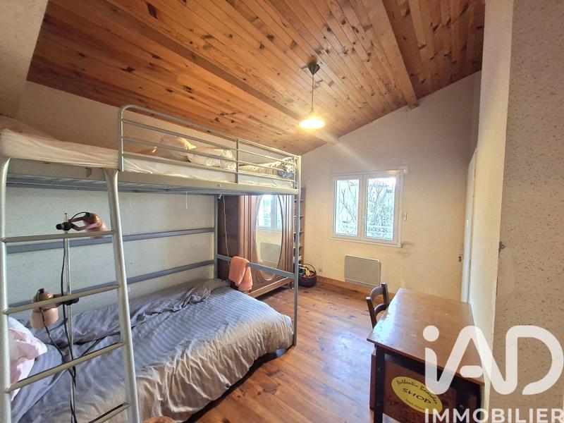 Maison - 179 m² - 8 pièces