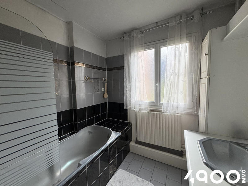 Appartement - 81 m² - 4 pièces