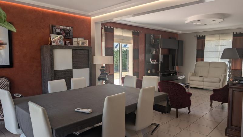 Maison - 151 m² - 7 pièces