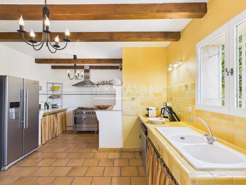 Villa - 176 m² - 6 pièces