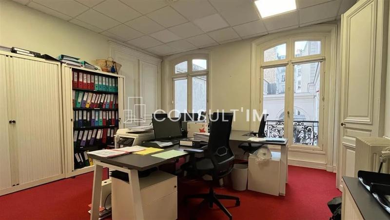 Bureau - 345 m²
