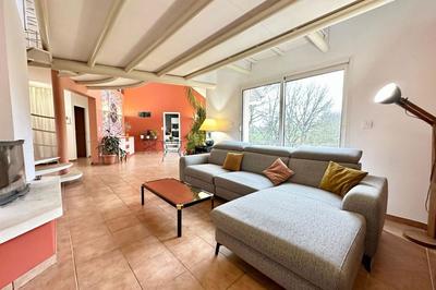 Maison - 176 m² - 5 pièces