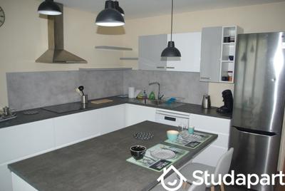 Chambre - 13 m² - 1 pièce