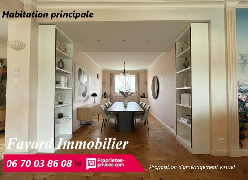 Maison - 260 m² - 12 pièces