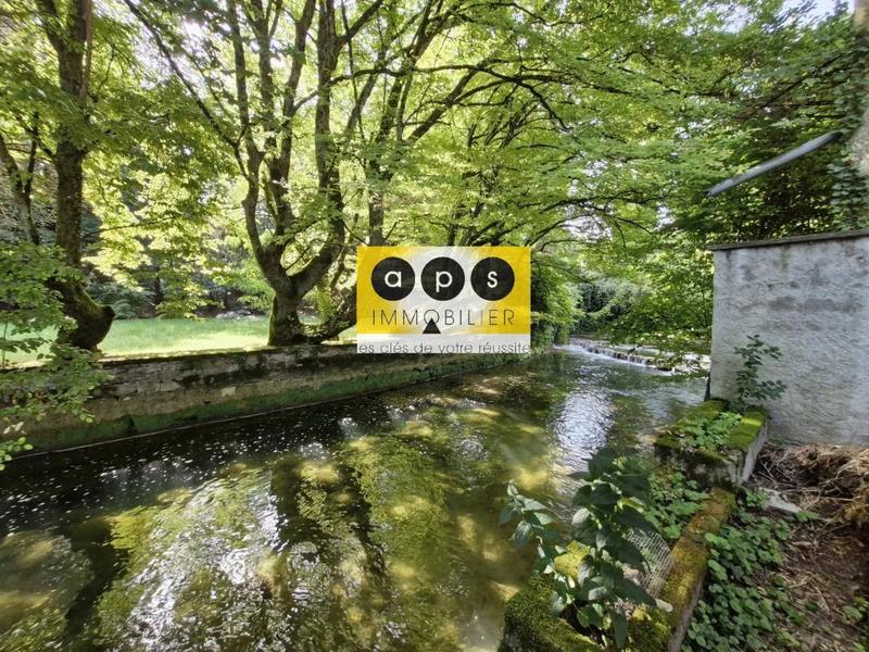 Moulin - 300 m² - 10 pièces