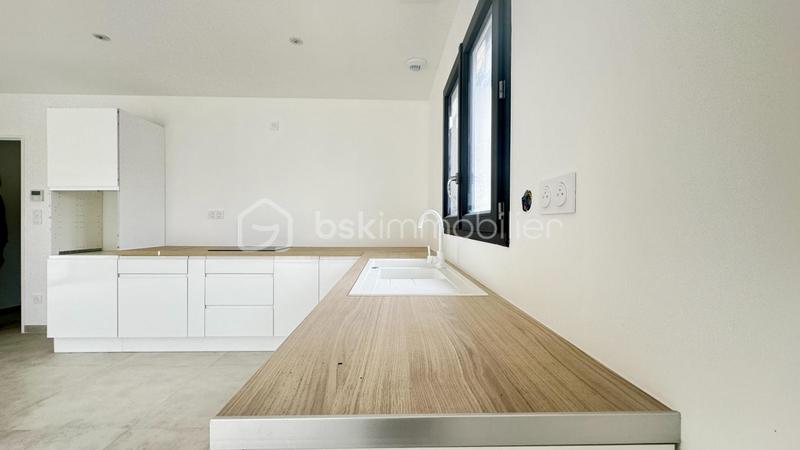 Maison - 100 m² - 4 pièces