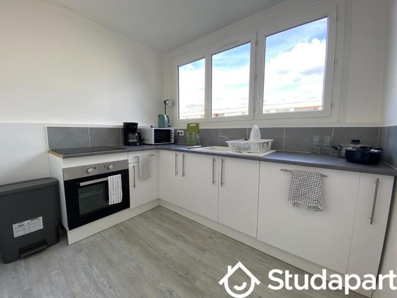 Appartement - 92 m² - 5 pièces